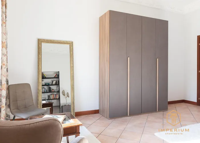 Imperium Luxury Flat - 12pax, 4 Bdrm, 8 Min Metro, Center, A-c Apartamento Roma