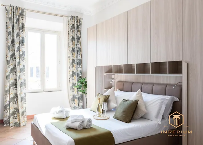 Apartment Imperium Luxury Flat - 12pax, 4 Bdrm, 8 Min Metro, Center, A-c *