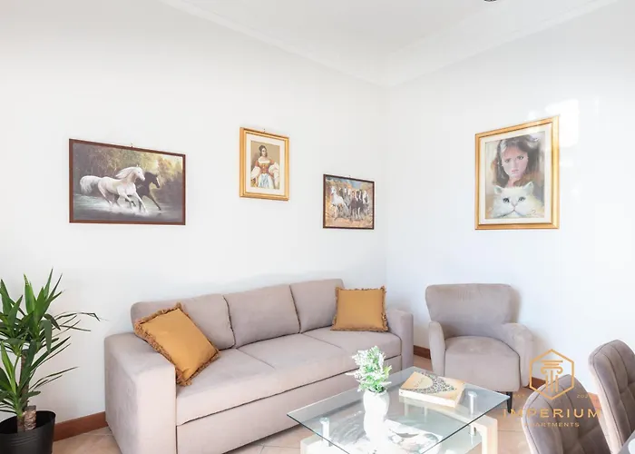 Apartamento Imperium Luxury Flat - 12pax, 4 Bdrm, 8 Min Metro, Center, A-c *