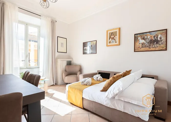 Apartamento Imperium Luxury Flat - 12pax, 4 Bdrm, 8 Min Metro, Center, A-c Roma
