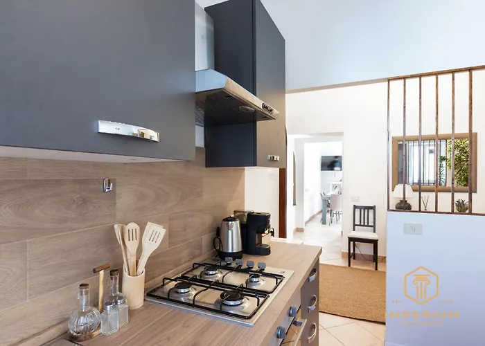Apartment Imperium Luxury Flat - 12pax, 4 Bdrm, 8 Min Metro, Center, A-c Rome